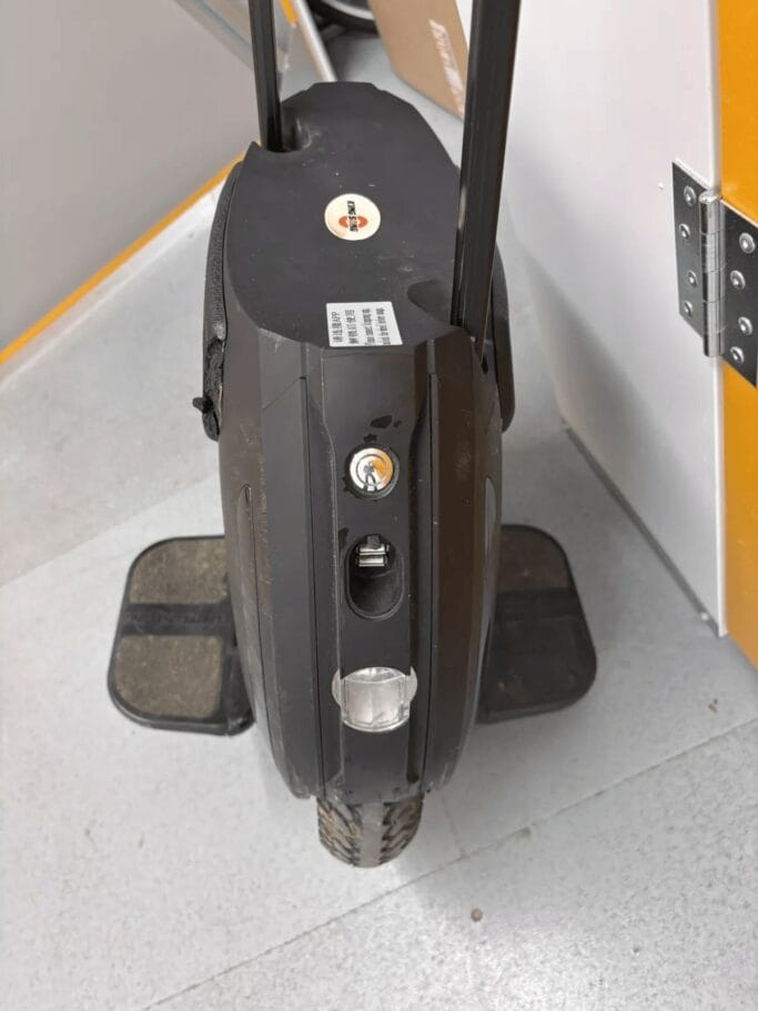 S L1607